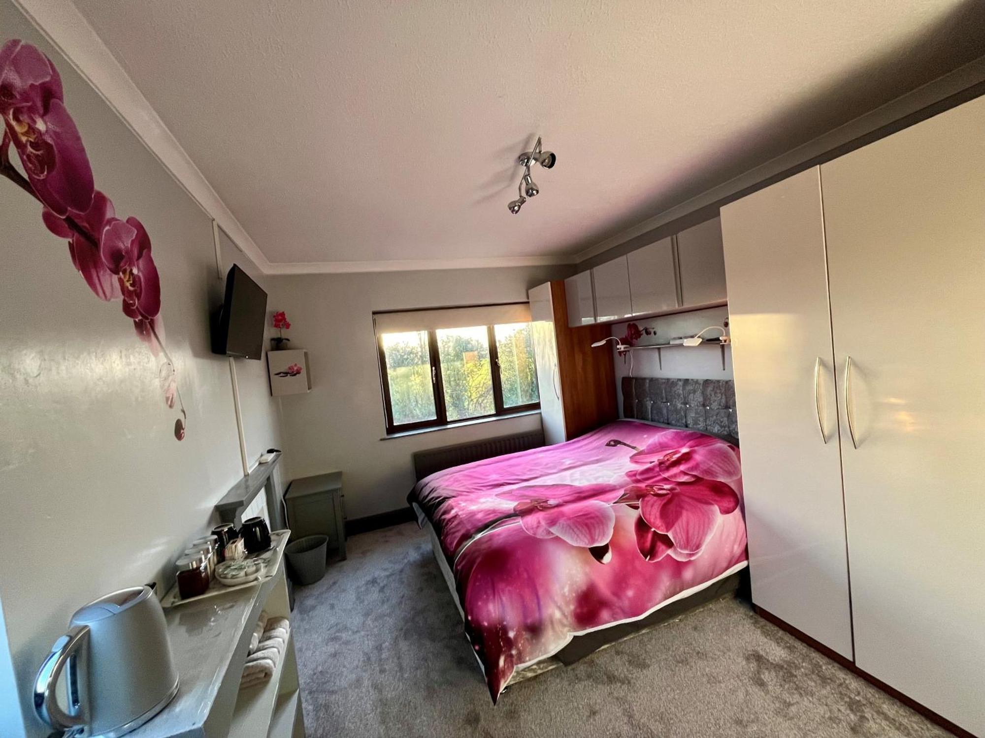 Willow Ridge - A Large Country House With 3 Rental Rooms Clutton Exterior foto